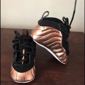 Infant Nike Foams